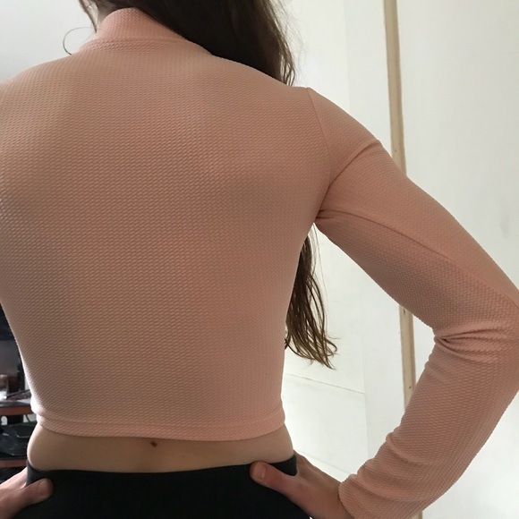 Blush pink crop top! - Picture 4 of 4